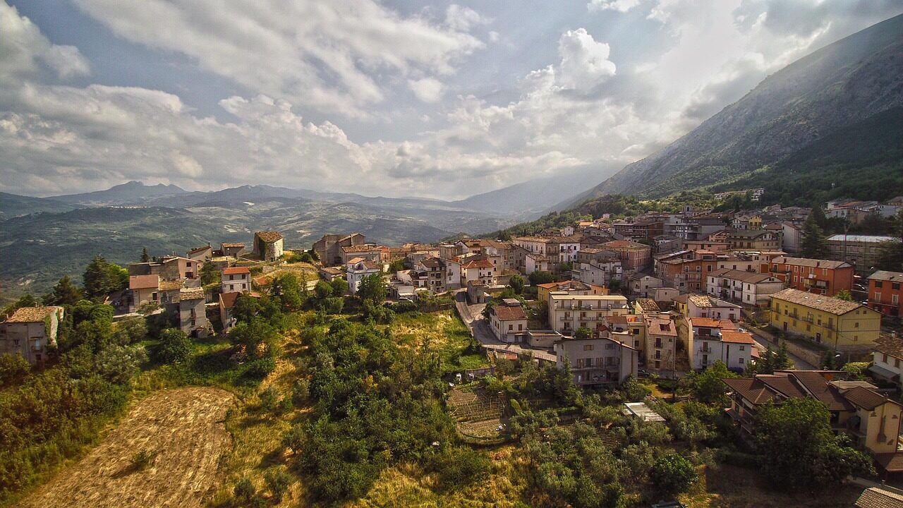 blade, abruzzo, italy, nature, town, buildings, mountain